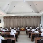 Rektor Serahkan SK CPNS TA. 2019 Bagi 40 Dosen dan Tenaga Kependidikan