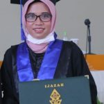 Kisah Desi, Santriwati Peraih Predikat WisudawanTerbaik UIN Walisongo Semarang