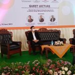 Gelar Guest Lecture, FEBI Bersama KNEKS Ajak Akademisi dan Praktisi Dukung Perkembangan Ekonomi Syariah di Indonesia