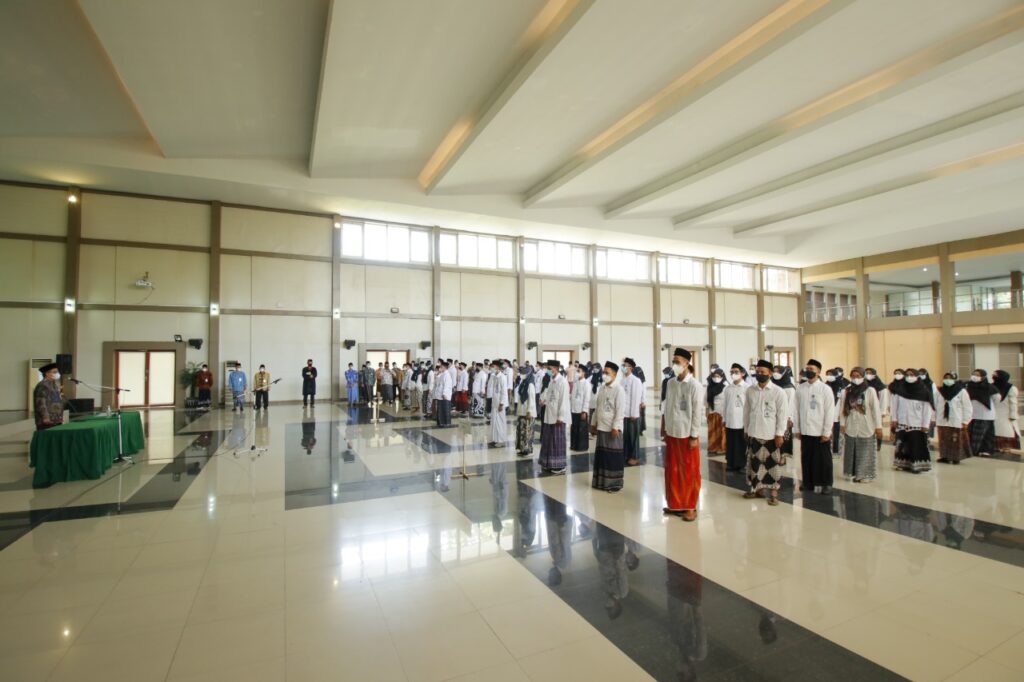 Rektor UIN Walisongo Lantik Pejabat Fungsional Tertentu (JFT), Dosen Asisten Ahli, Dokter Pratama dan Pegawai Negeri Baru Rektor UIN Walisongo Lantik Pejabat Fungsional Tertentu (JFT), Dosen Asisten Ahli, Dokter Pratama dan Pegawai Negeri Baru