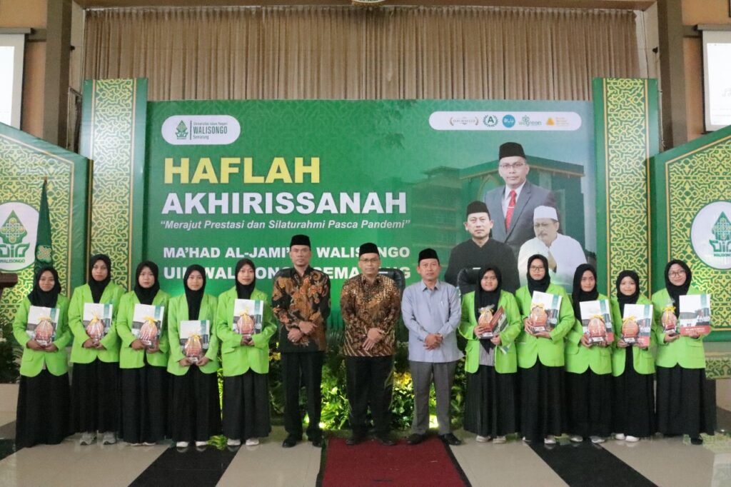 Gelar Haflah Akhirissanah, Ma’had Al Jami’ah Walisongo Luluskan 368 Santri Gelar Haflah Akhirissanah, Ma’had Al Jami’ah Walisongo Luluskan 368 Santri