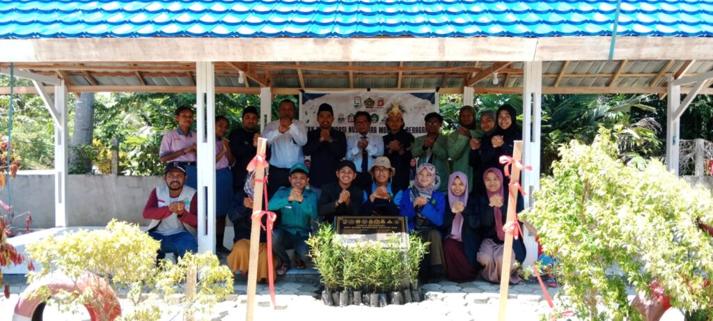 Mahasiswa UIN Walisongo Semarang Bangun Taman Moderasi di Perbatasan RI – Papua Nugini Mahasiswa UIN Walisongo Semarang Bangun Taman Moderasi di Perbatasan RI – Papua Nugini