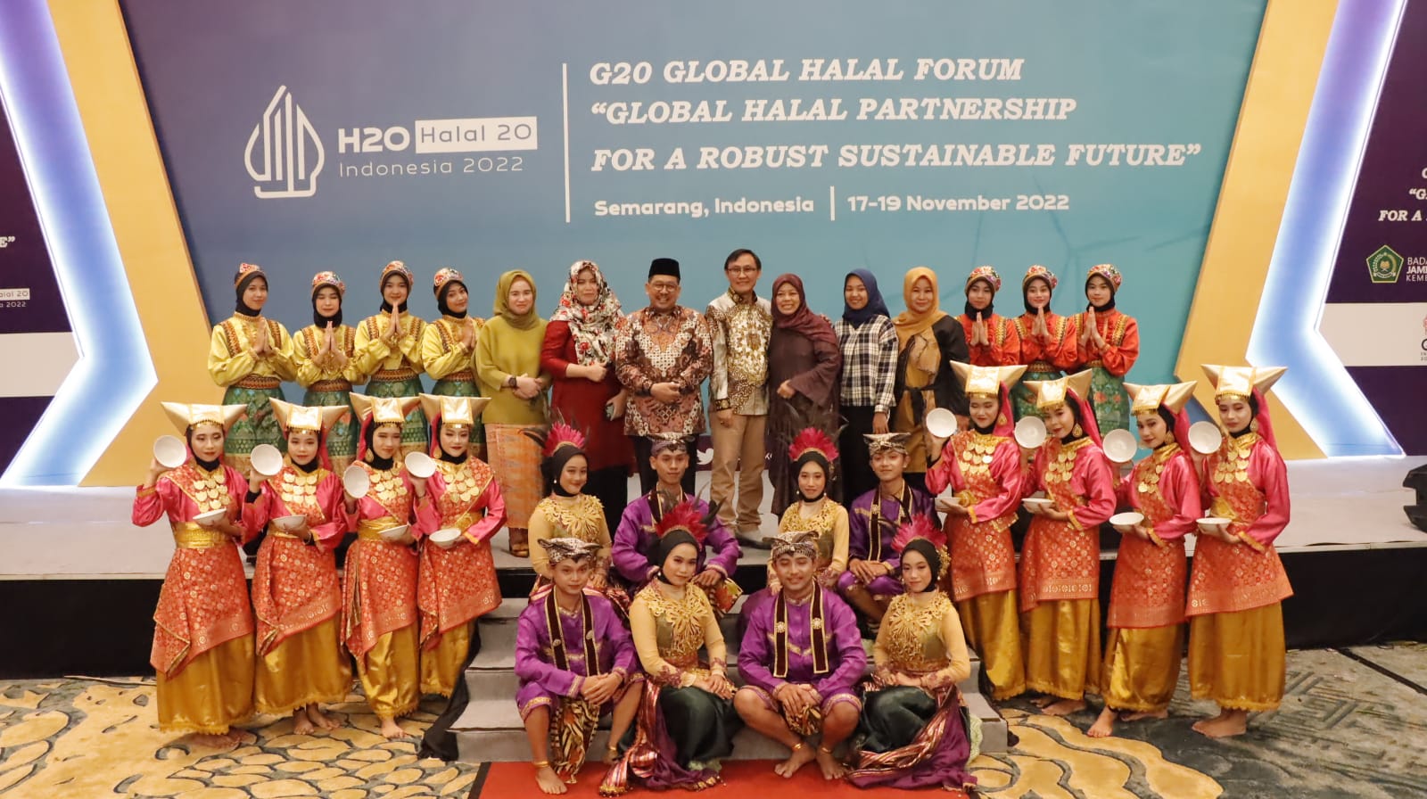 Tari Nusantara UIN Walisongo Jadi Penutup Forum Global Halal-20