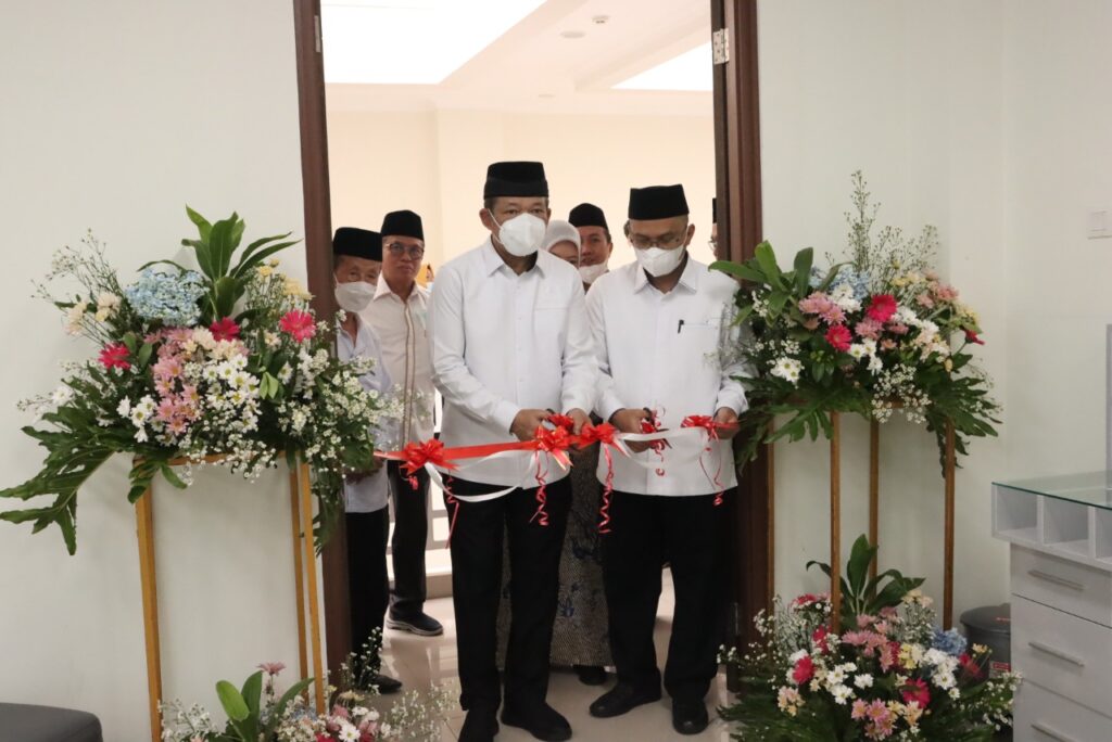 Undang Ketua BAZNAS RI, UIN Walisongo Resmikan Laboratorium Manajemen Zakat Undang Ketua BAZNAS RI, UIN Walisongo Resmikan Laboratorium Manajemen Zakat