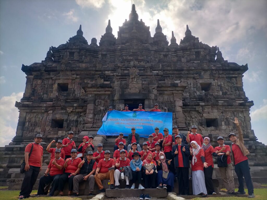 Perkuat Literasi Budaya Jawa, Senat Akademik UIN Walisongo Gelar Seminar dan Kunjungi Situs Bersejarah