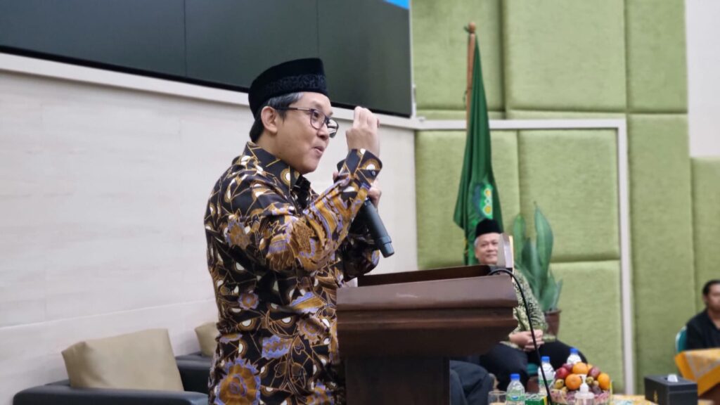 Tingkatkan Profesionalitas Lulusan, UIN Walisongo Tandatangani MoU dengan IPMHUI