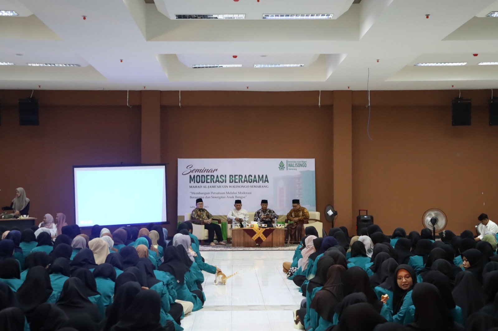 Adakan Seminar Moderasi Beragama Mahad UIN Walisongo, Ajak Para Santri Membangun Persatuan