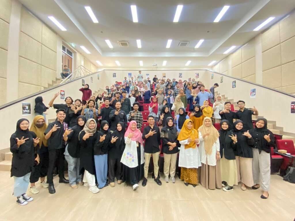 Mahasiswa KPI FDK UIN Walisongo turut Berpartisipasi dalam Pemilu 2024, Tingkatkan Literasi Politik melalui Diskusi dan Gelar Karya Film