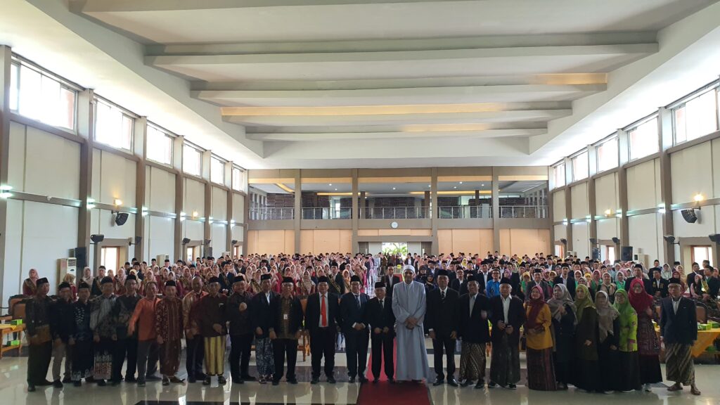537 Guru Profesional dikukuhkan LPTK UIN Walisongo Tepat di Hari Sumpah Pemuda 537 Guru Profesional dikukuhkan LPTK UIN Walisongo Tepat di Hari Sumpah Pemuda