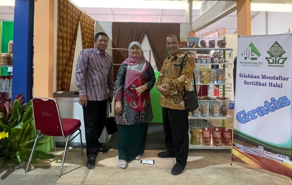 Walisongo Halal Center (WHC) Lakukan Pendampingan Pelaku Usaha di Event Hari UMKM Nasional 2023