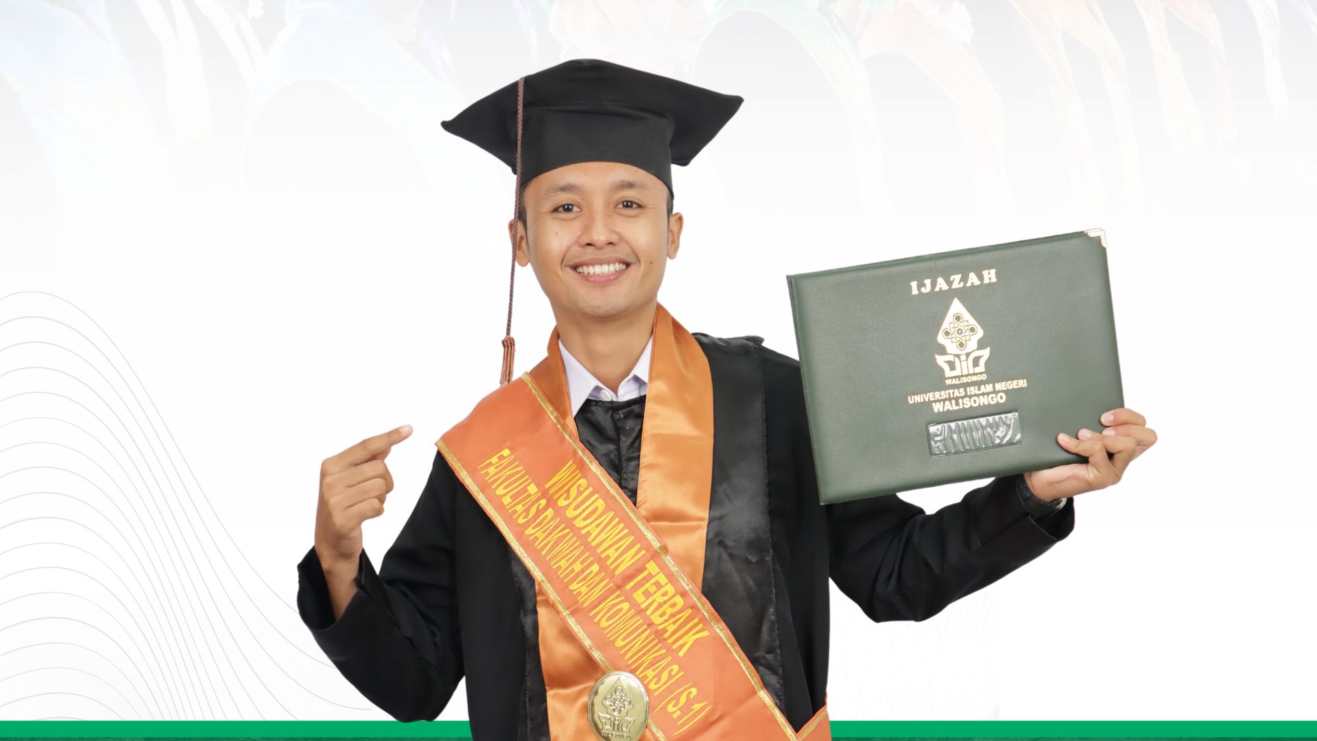 Imam Adlan, Wisudawan Terbaik Uin Walisongo: Dari Campus Ambassador Hingga Pencetak Prestasi