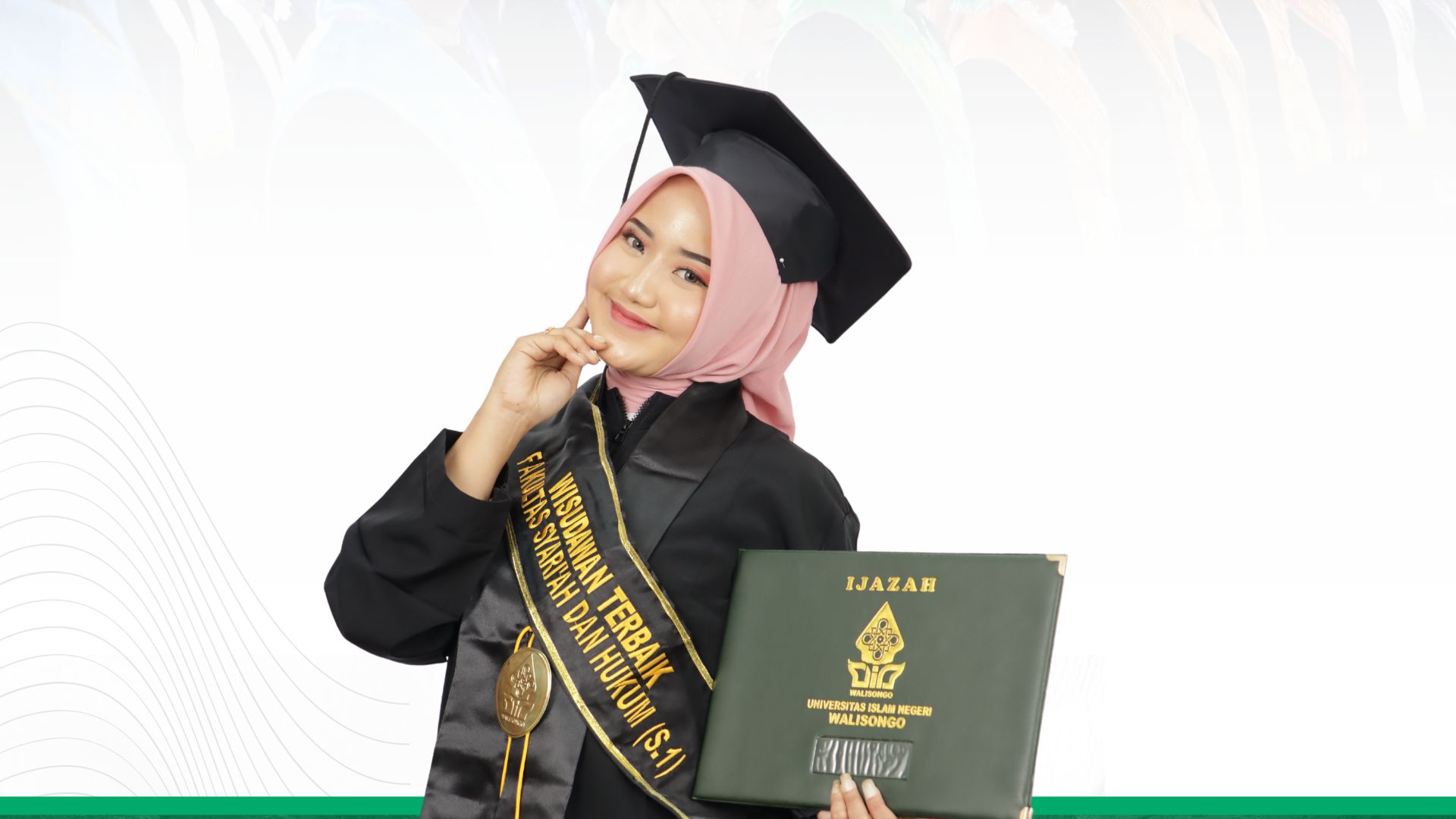 Rena Selvia, Walisongo Campus Ambassador Yang Meraih Gelar Wisudawan Terbaik Dengan Banyak Prestasi