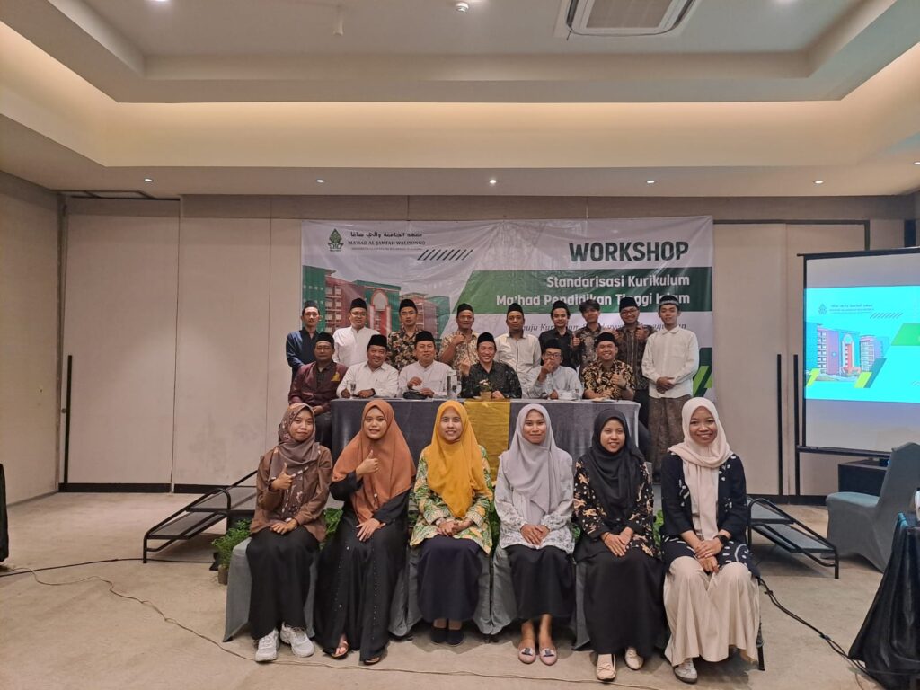 Workshop Kurikulum Ma’had Pendidikan Tinggi Islam: Menuju Generasi Islami Moderat dan Berkompetensi Workshop Kurikulum Ma’had Pendidikan Tinggi Islam: Menuju Generasi Islami Moderat dan Berkompetensi
