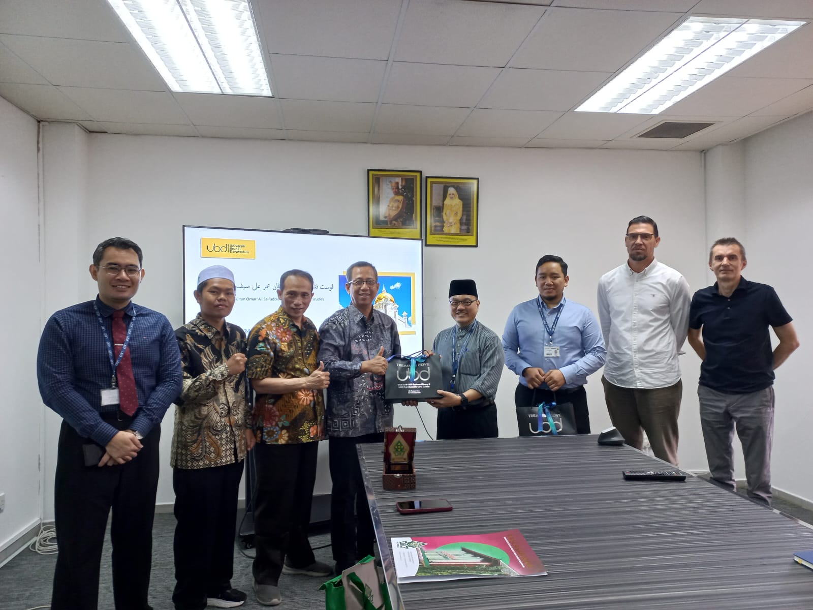 Pascasarjana UIN Walisongo Inisiasi Kerjasama dengan Pascasarjana SOASCIS Universiti Brunei Darussalam (UBD)