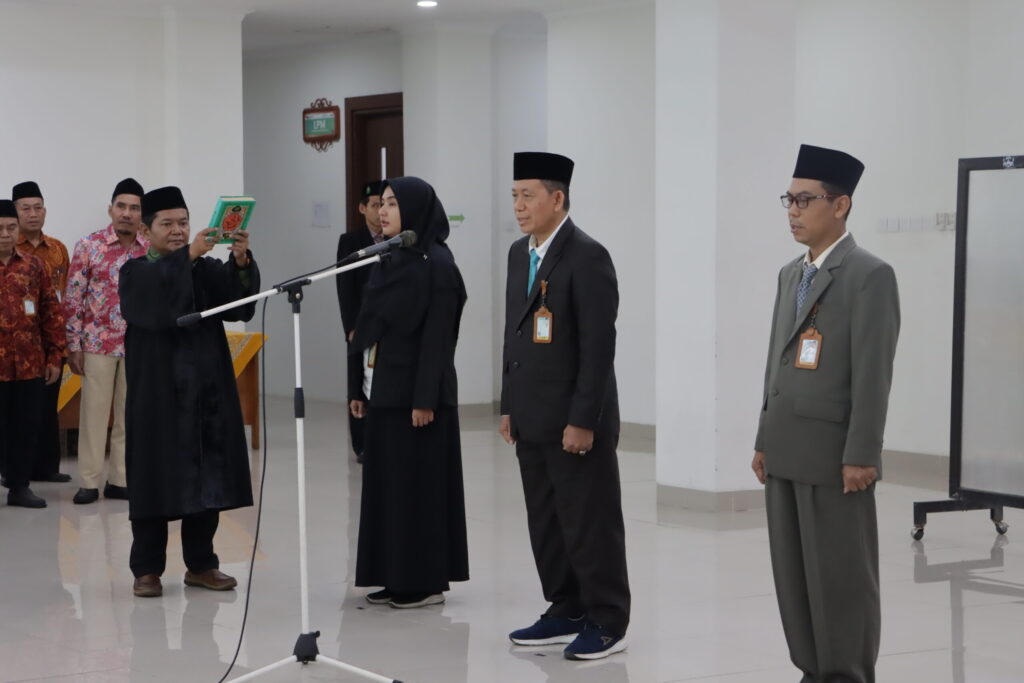 Rektor UIN Walisongo Lantik Pejabat Baru, Tekankan Integritas dan Tanggung Jawab Moral