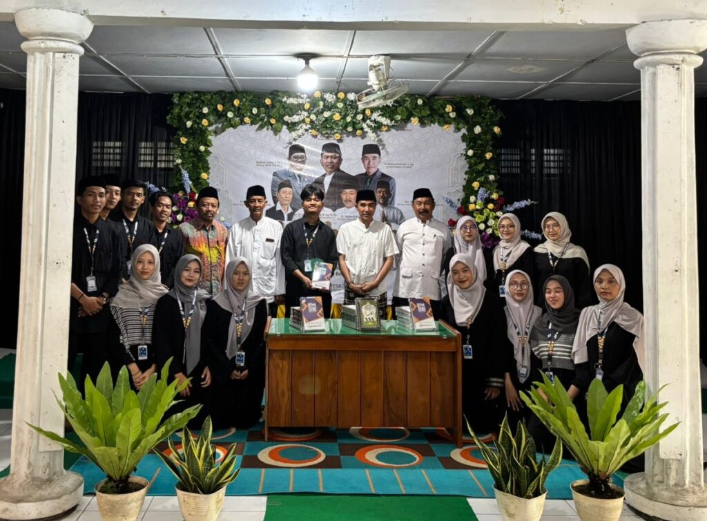 6.000 Al-Qur’an untuk Kendal: KKN Moderasi UIN Walisongo Semarakkan Desa Karangayu