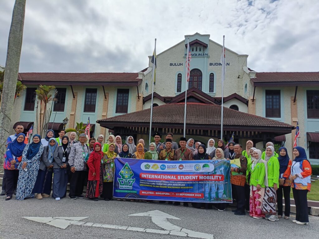 Menggali Wawasan Global: Mahasiswa FITK UIN Walisongo Ikuti Student Mobility ke Malaysia dan Singapura