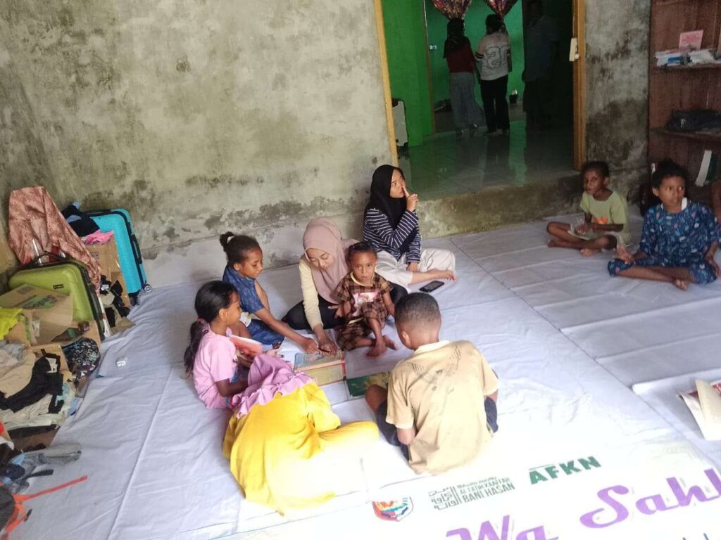 Tingkatkan Literasi, Mahasiswa UIN Walisongo Gandeng Lapak Baca