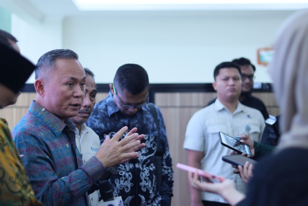 Refleksi 28 Tahun Reformasi, Wamen HAM Mugiyanto Ungkap Alasan Korporasi Harus Ikut Bertanggung Jawab dalam RUU HAM Baru Refleksi 28 Tahun Reformasi, Wamen HAM Mugiyanto Ungkap Alasan Korporasi Harus Ikut Bertanggung Jawab dalam RUU HAM Baru