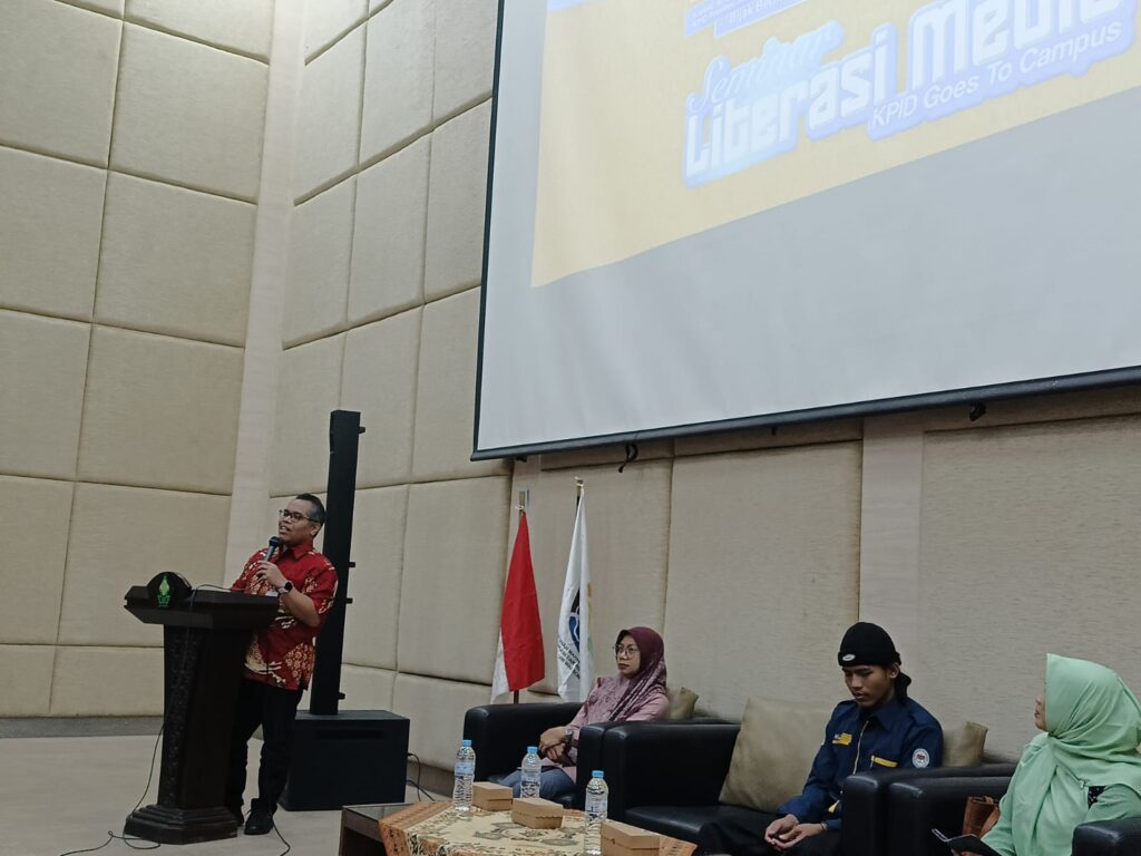 KPID Jateng-UIN Walisongo Edukasi Mahasiswa Jaga Kesehatan Mental di Ruang Digital KPID Jateng-UIN Walisongo Edukasi Mahasiswa Jaga Kesehatan Mental di Ruang Digital