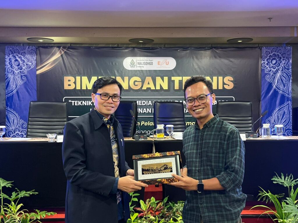 Menghadapi Era Digital, Humas UIN Walisongo Dituntut Kuasai Narasi dan Kecepatan Informasi Menghadapi Era Digital, Humas UIN Walisongo Dituntut Kuasai Narasi dan Kecepatan Informasi