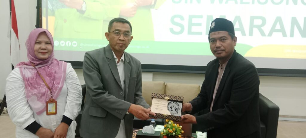 Kenalkan Dunia Kampus, IMBS Miftahul Ulum Sambangi UIN Walisongo