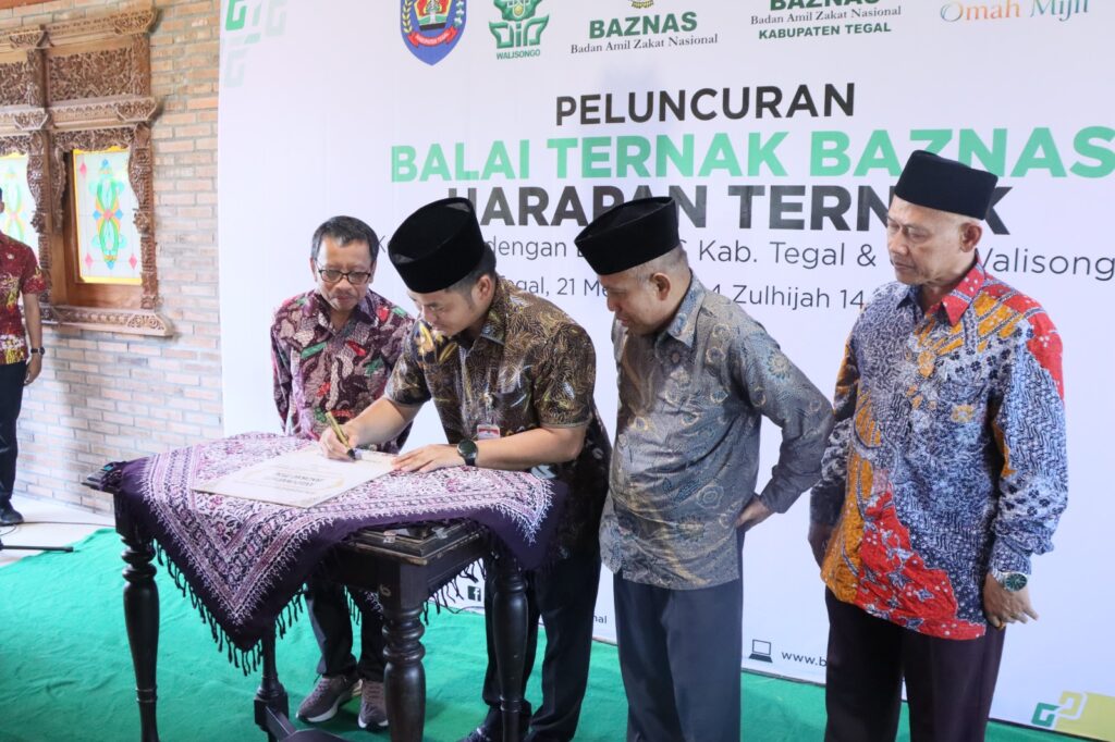 Penandatanganan Kesepakatan Bersama Jadi Momentum Penguatan Sinergi Pemkab Tegal dan UIN Walisongo Penandatanganan Kesepakatan Bersama Jadi Momentum Penguatan Sinergi Pemkab Tegal dan UIN Walisongo