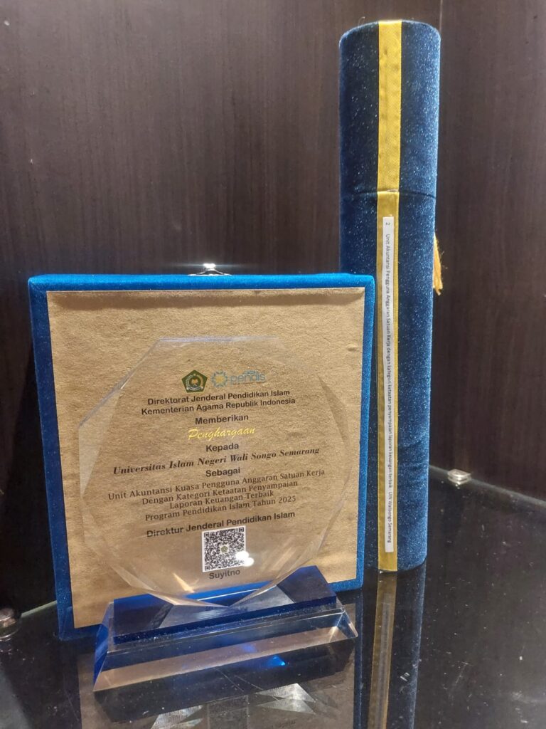 UIN Walisongo Raih Penghargaan Ketaatan Penyampaian Laporan Keuangan Terbaik dari Kemenag