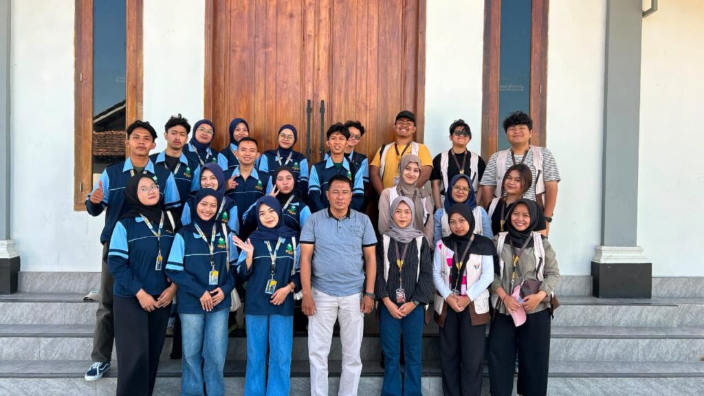 KKN UIN-UNS Perkuat Kolaborasi dengan Pemdes Karangrowo KKN UIN-UNS Perkuat Kolaborasi dengan Pemdes Karangrowo