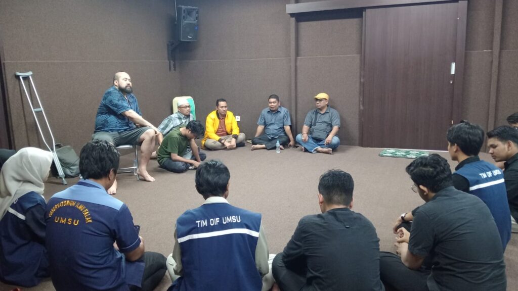 Sinergi Lintas Sektor Astronomi Nasional: Imah Noong, Bosscha, OIF UMSU, dan UIN Walisongo Bahas Kolaborasi Planetarium Sinergi Lintas Sektor Astronomi Nasional: Imah Noong, Bosscha, OIF UMSU, dan UIN Walisongo Bahas Kolaborasi Planetarium