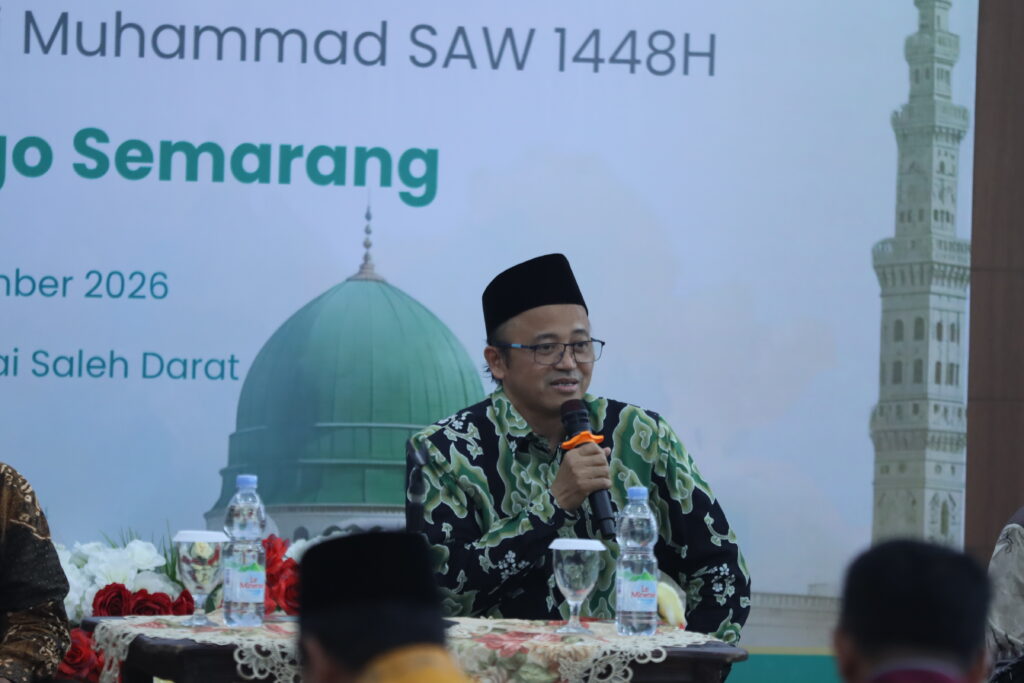 UIN Walisongo Gelar Pembacaan Maulid Al-Barzanji, Ajak Sivitas Akademika Teladani Akhlak Rasulullah UIN Walisongo Gelar Pembacaan Maulid Al-Barzanji, Ajak Sivitas Akademika Teladani Akhlak Rasulullah