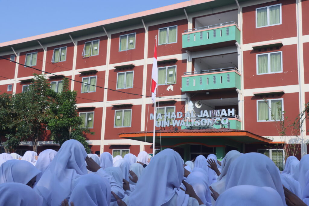 Hari Santri 2026, Rektor UIN Walisongo Ajak Santri Kuasai Teknologi dan Perkuat Akhlak