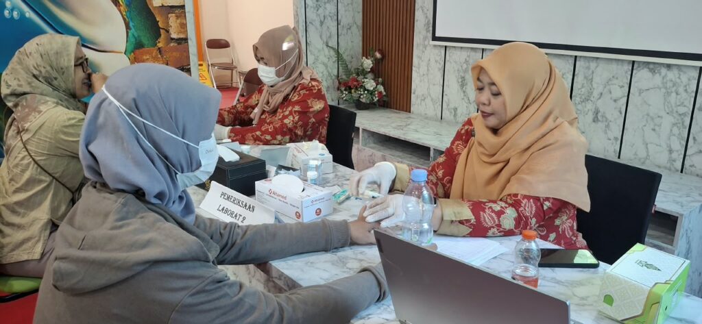 Klinik UIN Walisongo Tebar Manfaat Lewat Layanan Cek Laboratorium Gratis