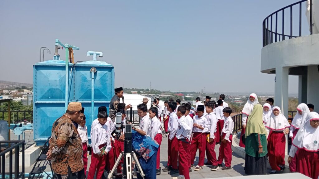 Santri Mengangkasa, Jelajahi Semesta di Planetarium UIN Walisongo